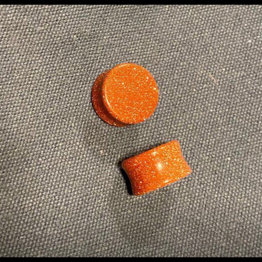 2/$10 🔥 Goldstones Plugs - 16mm (5/8”)